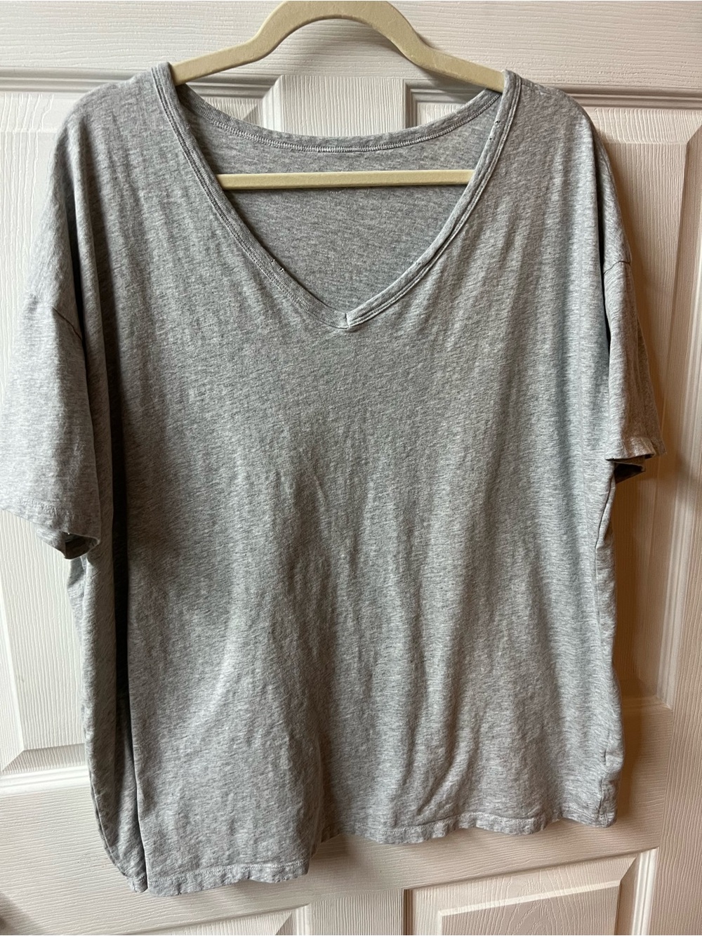 aerie Light Heather Gray V-Neck Short Sleeve Tee